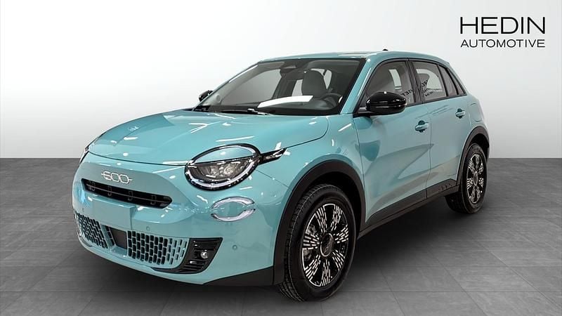 Blå Ny 2025 Fiat 600 Icon Halvkombi | 352 800 kr - Bild 1/4