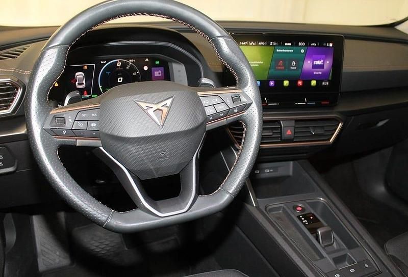 Begagnad Cupra Formentor 150 HK (110 kW) 2023 Candy white SUV