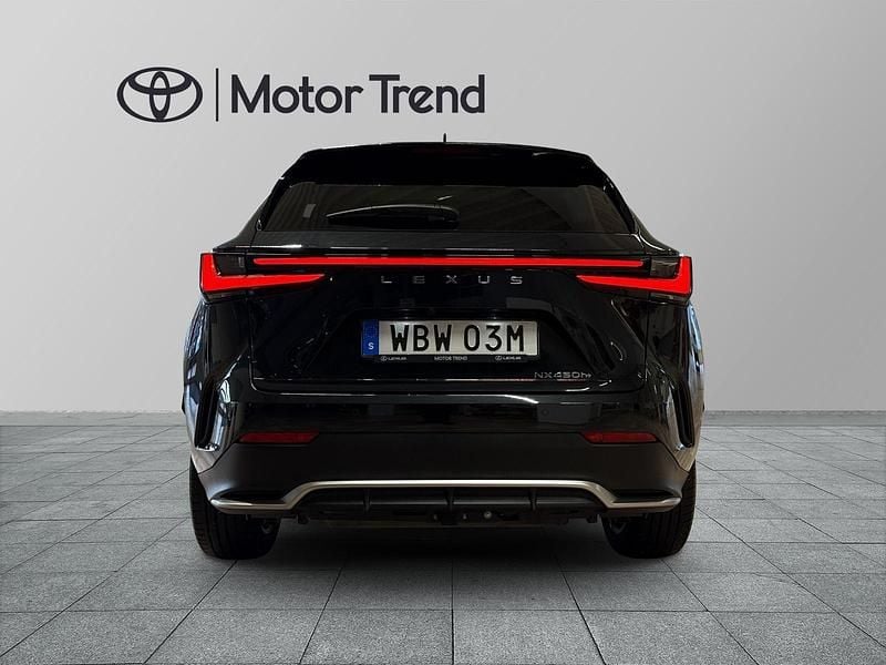 Begagnad Lexus NX450h+ Sport Line 313 HK (230 kW) 2025 Svart SUV