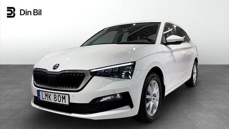 Vit Begagnad 2020 Skoda Scala Style Halvkombi | 194 900 kr (Lite dyr) - Bild 1/4