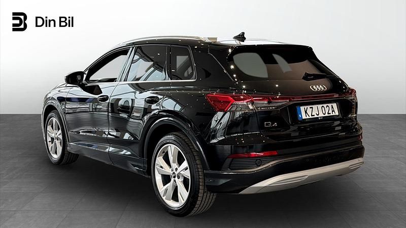 Begagnad Audi Q4 e-tron Advanced 210 kW (286 HK) 2023 Svart SUV