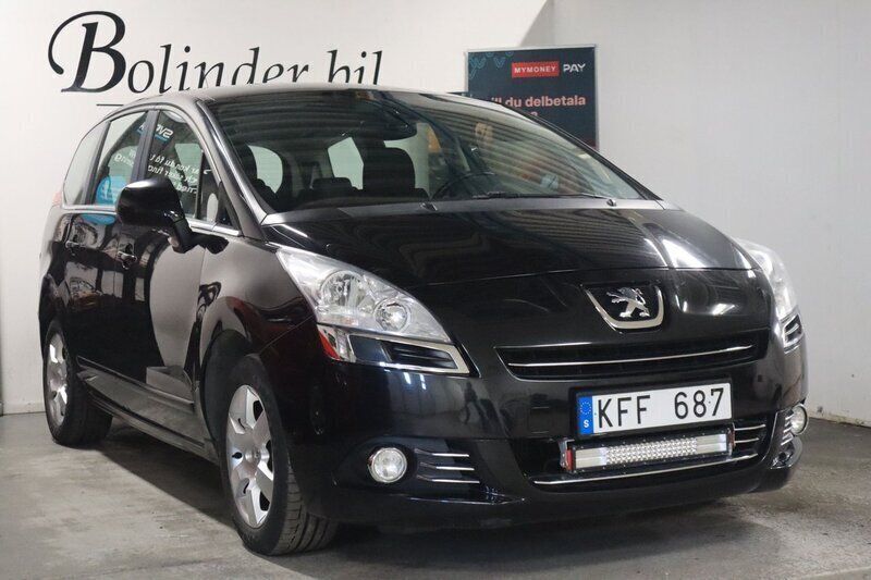 Svart Begagnad 2009 Peugeot 5008 Minibuss | 49 800 kr (Marknadspris) - Bild 1/4