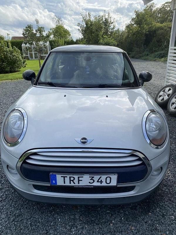 Begagnad 2014 Mini Cooper Halvkombi | 75 000 kr (Superpris) - Bild 1/4