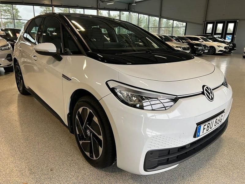 Begagnad VW ID.3 Pro Performance 150 kW (204 HK) 2021 Vit Halvkombi