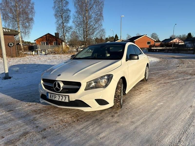 Begagnad Mercedes CLA220 170 HK (125 kW) 2014 Sedan