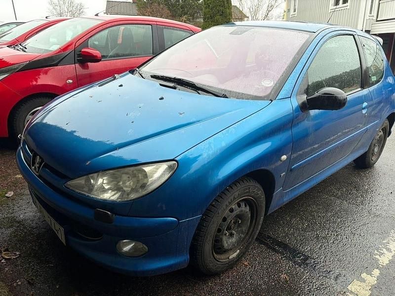 Begagnad 2004 Peugeot 206 GTi Halvkombi | 14 000 kr (Marknadspris) - Bild 1/3