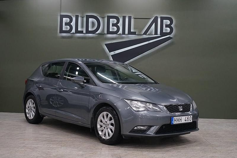 Grå Begagnad 2013 Seat Leon Style Halvkombi | 64 900 kr (Marknadspris) - Bild 1/4