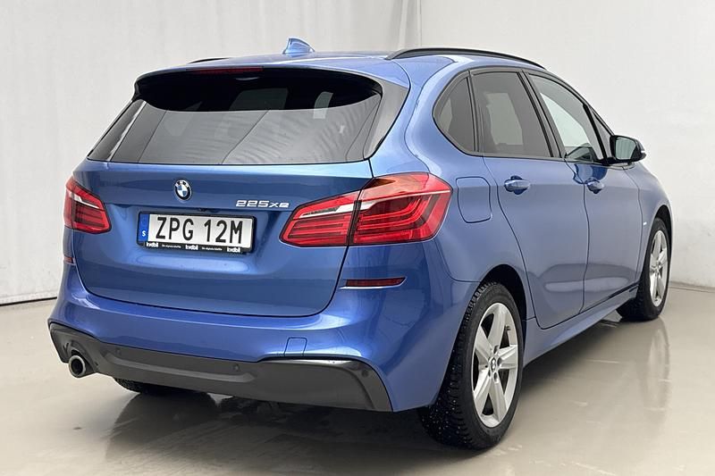 Begagnad BMW 225 Active Tourer M Sport 2020 Blå Minibuss