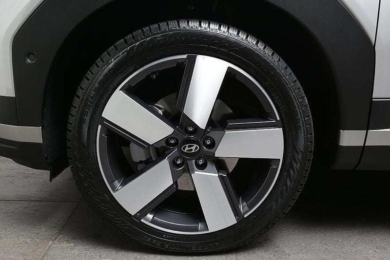 Begagnad Hyundai Santa Fe Advanced 252 HK (185 kW) 2024 Grå SUV