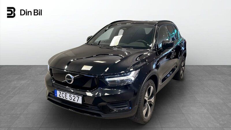 Svart Begagnad 2022 Volvo XC40 Core SUV | 299 000 kr - Bild 1/4