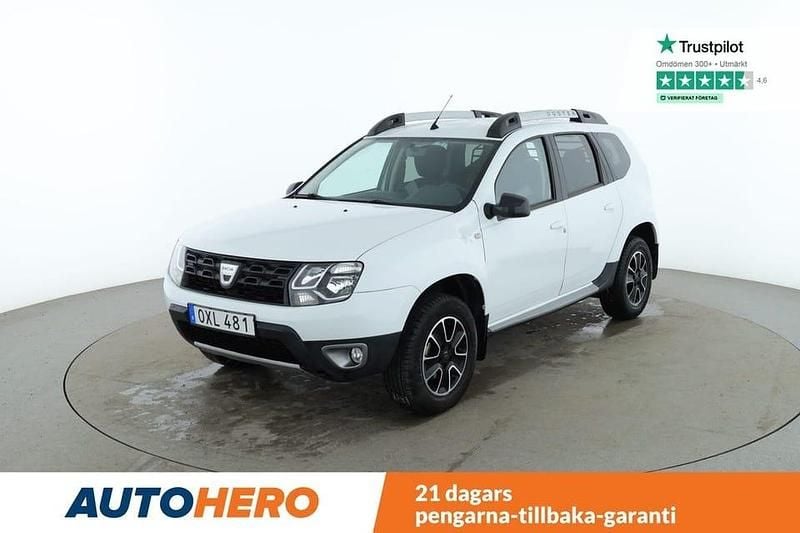 Vit Begagnad 2016 Dacia Duster Black Shadow SUV | 144 000 kr (Marknadspris) - Bild 1/4