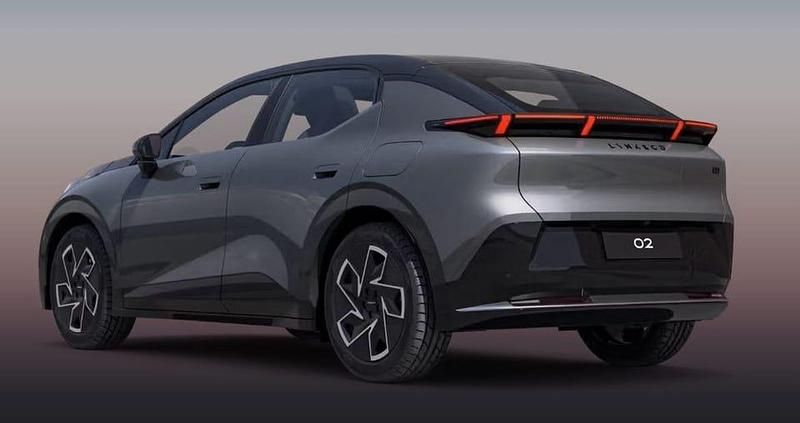 Ny Lynk & Co 02 202 kW (275 HK) 2025 Grå SUV