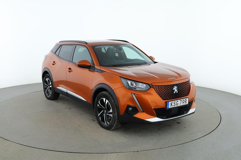 Begagnad Peugeot e-2008 Allure 100 kW (137 HK) 2021 Orange SUV