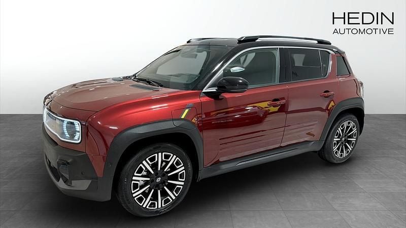 Röd (red) Ny 2025 Renault 4 E-Tech Iconic SUV | 471 900 kr - Bild 1/4