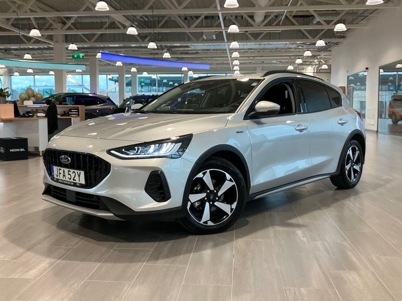 Okänd Begagnad 2023 Ford Focus Active Halvkombi | 259 900 kr (Dyr) - Bild 1/2