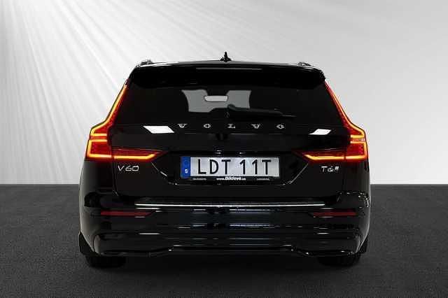 Begagnad Volvo V60 Ultra 355 HK (261 kW) 2024 Svart Kombi