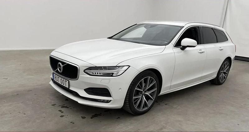Vit Begagnad 2019 Volvo V90 Momentum Kombi | 270 000 kr (Marknadspris) - Bild 1/3