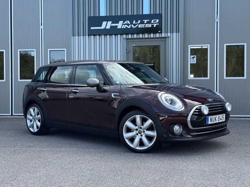 Röd Begagnad 2015 Mini Cooper Clubman Kombi | 144 900 kr (Marknadspris) - Bild 1/4