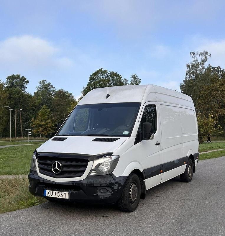 Vit Begagnad 2015 Mercedes Sprinter Van | 168 000 kr (Superpris) - Bild 1/4