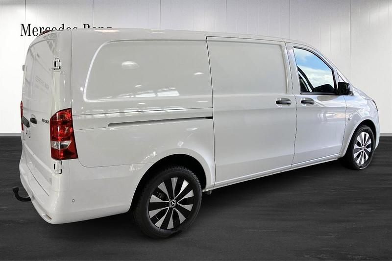 Ny Mercedes Vito 163 HK (119 kW) 2025 Svart Van