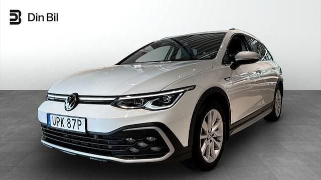 Vit (pure white) Begagnad 2022 VW Golf Alltrack Kombi | 339 900 kr (Marknadspris) - Bild 1/4