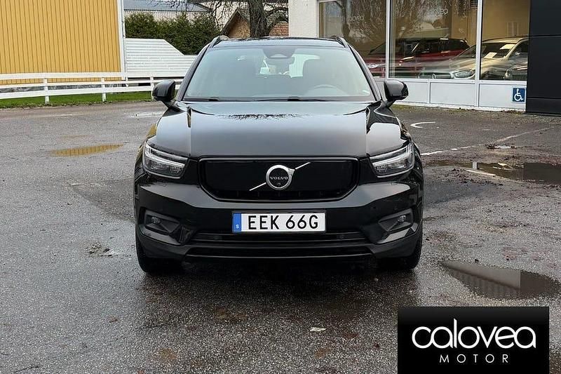 Begagnad Volvo XC40 Single Motor 185 kW (252 HK) 2022 Svart SUV