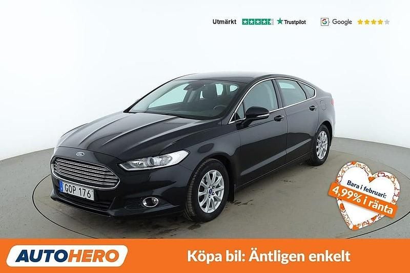 Svart Begagnad 2015 Ford Mondeo Halvkombi | 112 000 kr (Marknadspris) - Bild 1/4