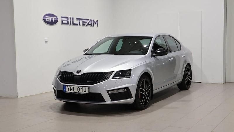 Begagnad Skoda Octavia RS 245 HK (180 kW) 2019 Silver Halvkombi