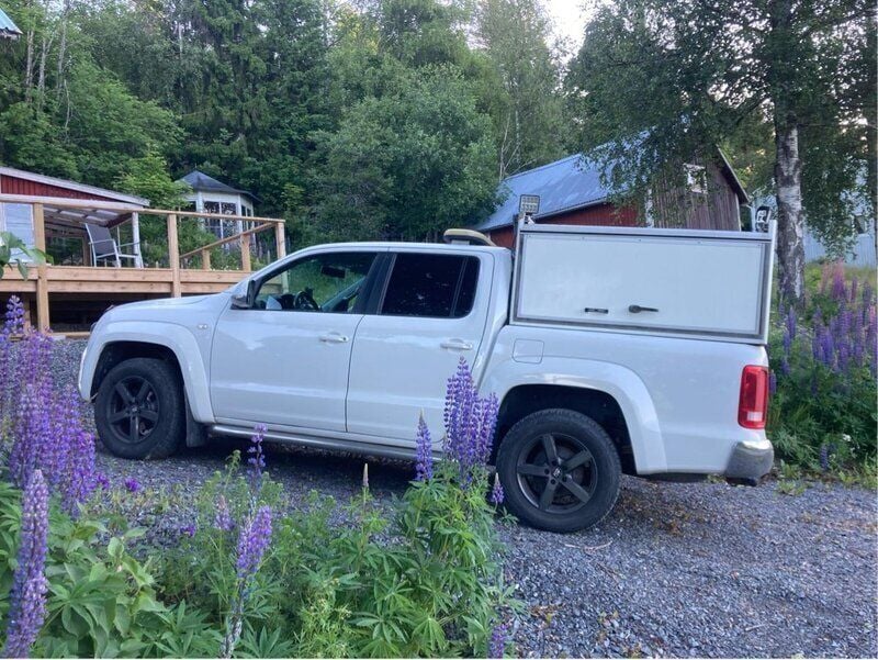 Vit Begagnad 2014 VW Amarok Highline Pickup | 150 000 kr (Dyr) - Bild 1/3
