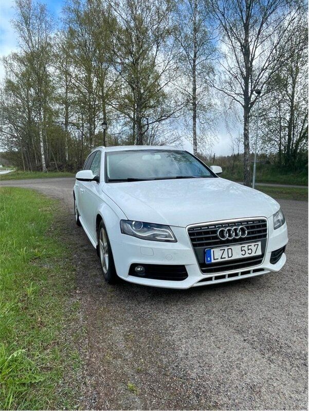 Vit Begagnad 2011 Audi A4 Kombi | 60 000 kr (Bra pris) - Bild 1/4