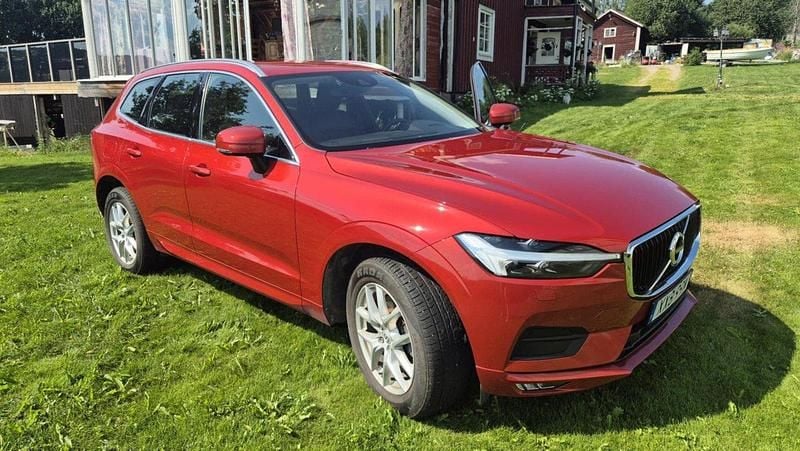 Röd Begagnad 2021 Volvo XC60 Momentum SUV | 339 000 kr (Bra pris) - Bild 1/4