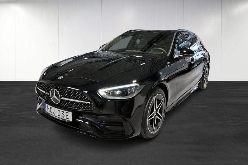 Svart Begagnad 2024 Mercedes C300e AMG Kombi | 599 900 kr - Bild 1/4