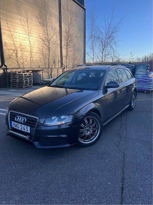 Grå Begagnad 2009 Audi A4 Kombi | 43 500 kr - Bild 1/4