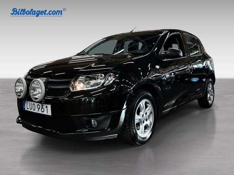 Svart Begagnad 2015 Dacia Sandero Ambiance Halvkombi | 49 900 kr (Bra pris) - Bild 1/4