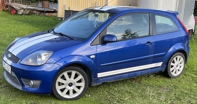 Blå Begagnad 2006 Ford Fiesta ST Halvkombi | 23 000 kr (Bra pris) - Bild 1/4