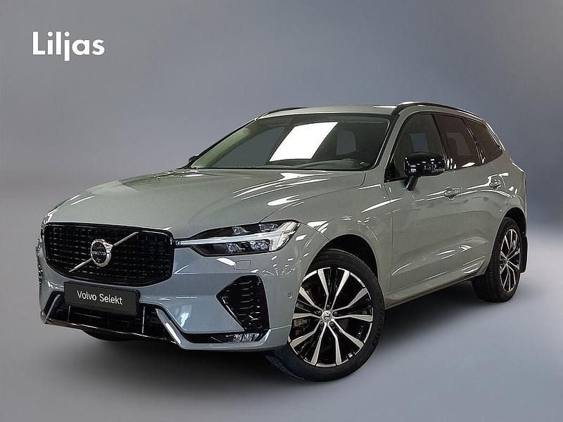 Grå Begagnad 2024 Volvo XC60 Plus SUV | 539 000 kr (Marknadspris) - Bild 1/3
