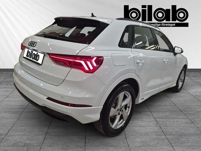 Begagnad Audi Q3 Proline 150 HK (110 kW) 2024 Arkonavit SUV