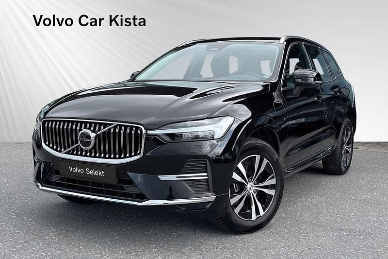 Svart Begagnad 2023 Volvo XC60 Core SUV | 464 900 kr (Bra pris) - Bild 1/3