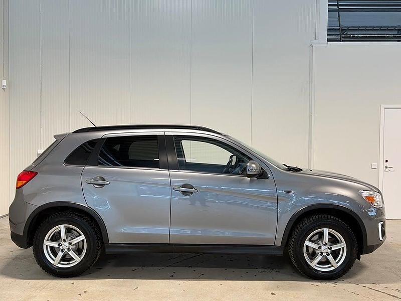 Begagnad Mitsubishi ASX 150 HK (110 kW) 2015 Grå SUV