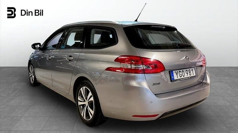Begagnad Peugeot 308 SW 110 HK (80 kW) 2016 Grå Kombi