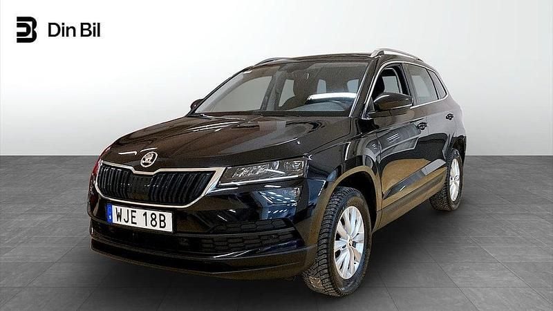 Svart Begagnad 2020 Skoda Karoq SUV | 249 900 kr (Marknadspris) - Bild 1/4