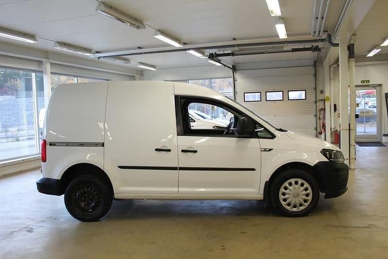 Begagnad VW Caddy 122 HK (89 kW) 2018 Vit Minibuss