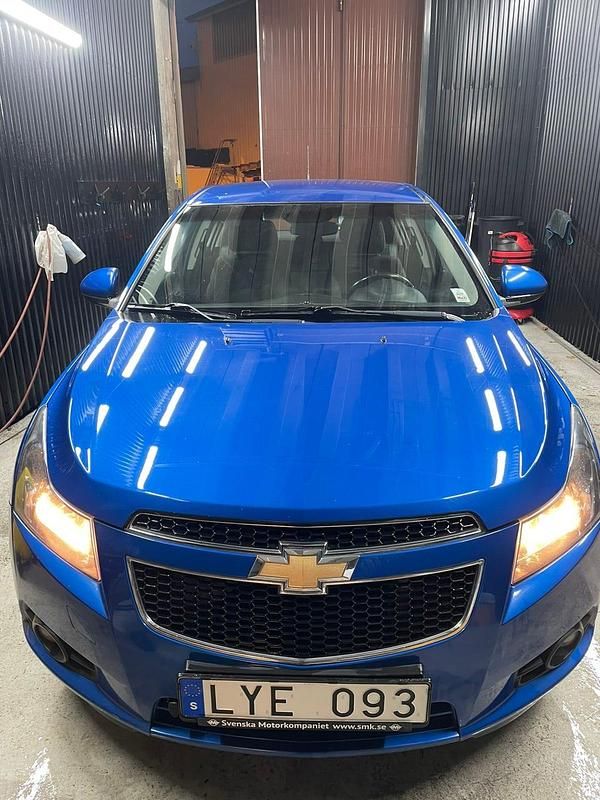 Begagnad 2012 Chevrolet Cruze Halvkombi | 28 000 kr (Bra pris) - Bild 1/4