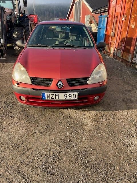 Begagnad 2005 Renault Clio R.S. Halvkombi | 9 500 kr (Bra pris) - Bild 1/4