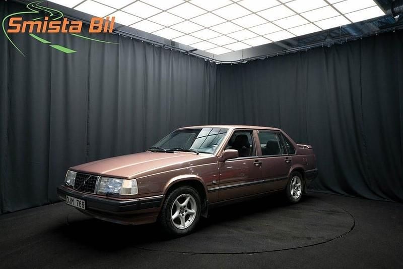 Ljusbrun Begagnad 1998 Volvo 940 Sedan | 149 900 kr (Dyr) - Bild 1/3