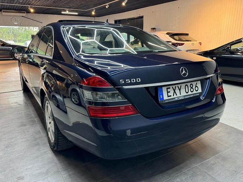 Begagnad Mercedes S500 388 HK (285 kW) 2008 Mörkblå (blå) Sedan