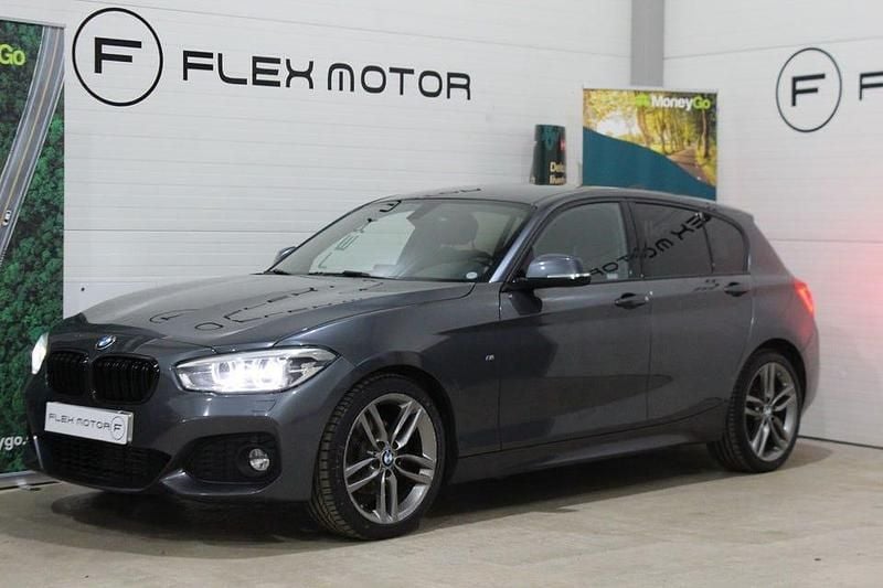 Begagnad BMW 118 M Sport 150 HK (110 kW) 2017 Grå Halvkombi