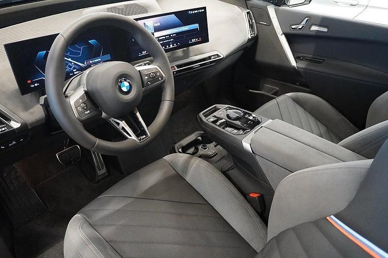 Begagnad BMW iX Comfort Edition 300 kW (408 HK) 2025 Svart SUV