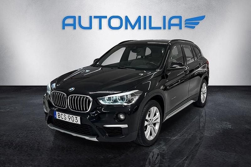 Svart Begagnad 2015 BMW X1 xLine SUV | 159 000 kr (Marknadspris) - Bild 1/3