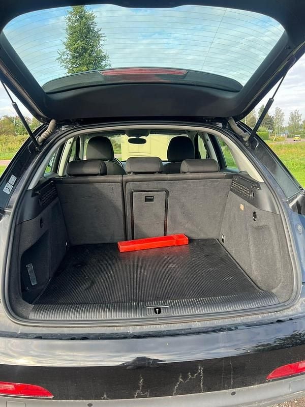 Begagnad Audi Q3 140 HK (102 kW) 2012 SUV